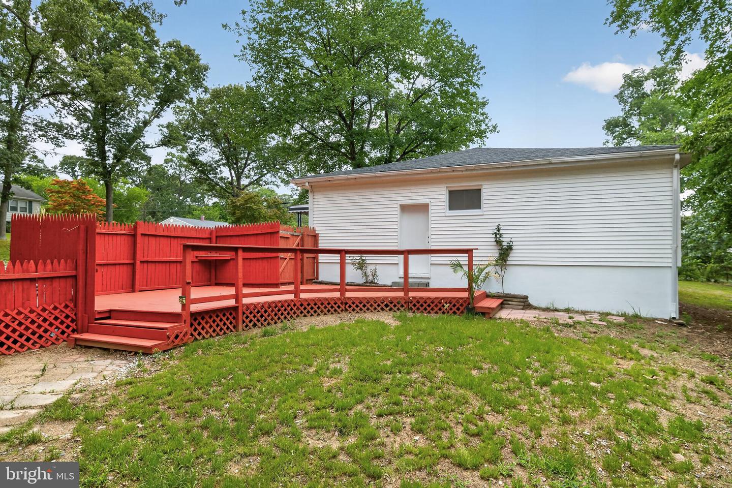 251 9th St Property Photo 42