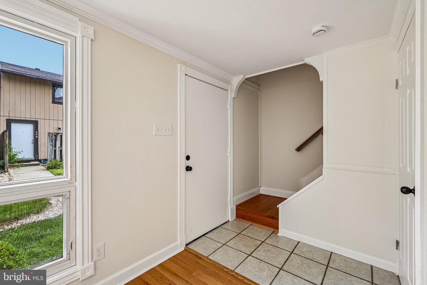 464 West Ct Property Photo 8