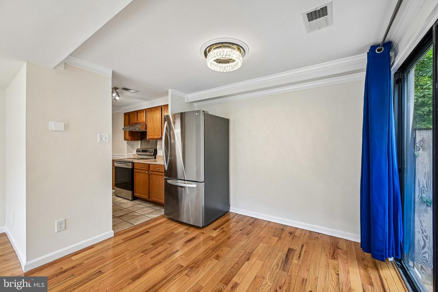 464 West Ct Property Photo 14