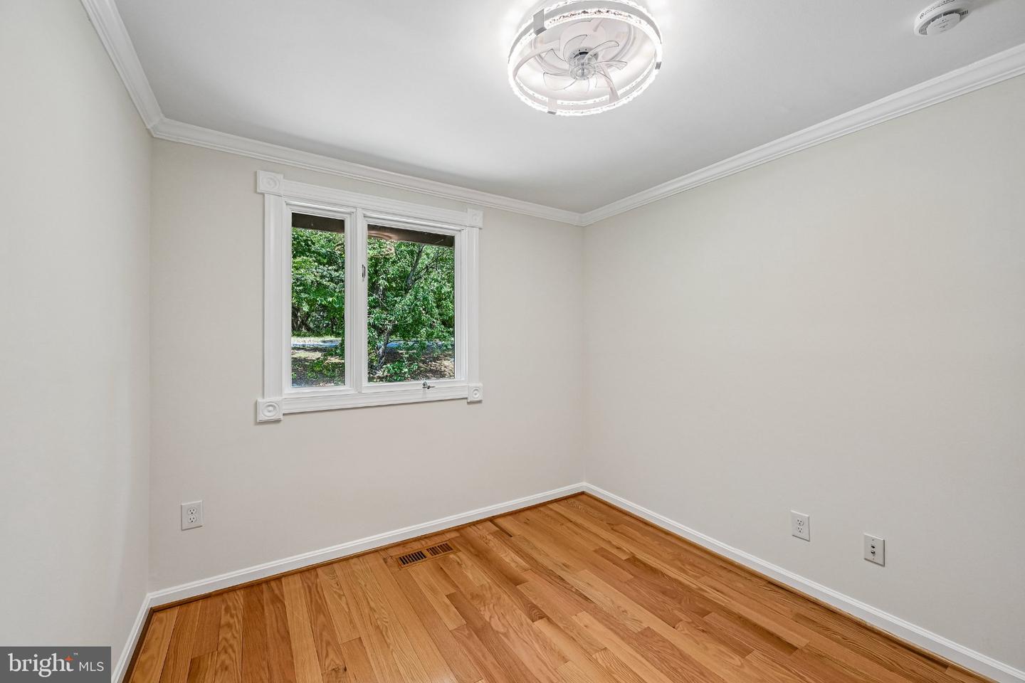 464 West Ct Property Photo 22
