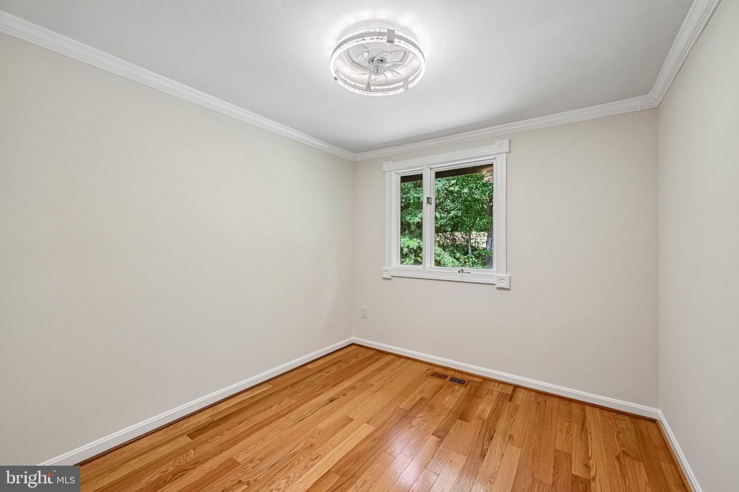 464 West Ct Property Photo 24