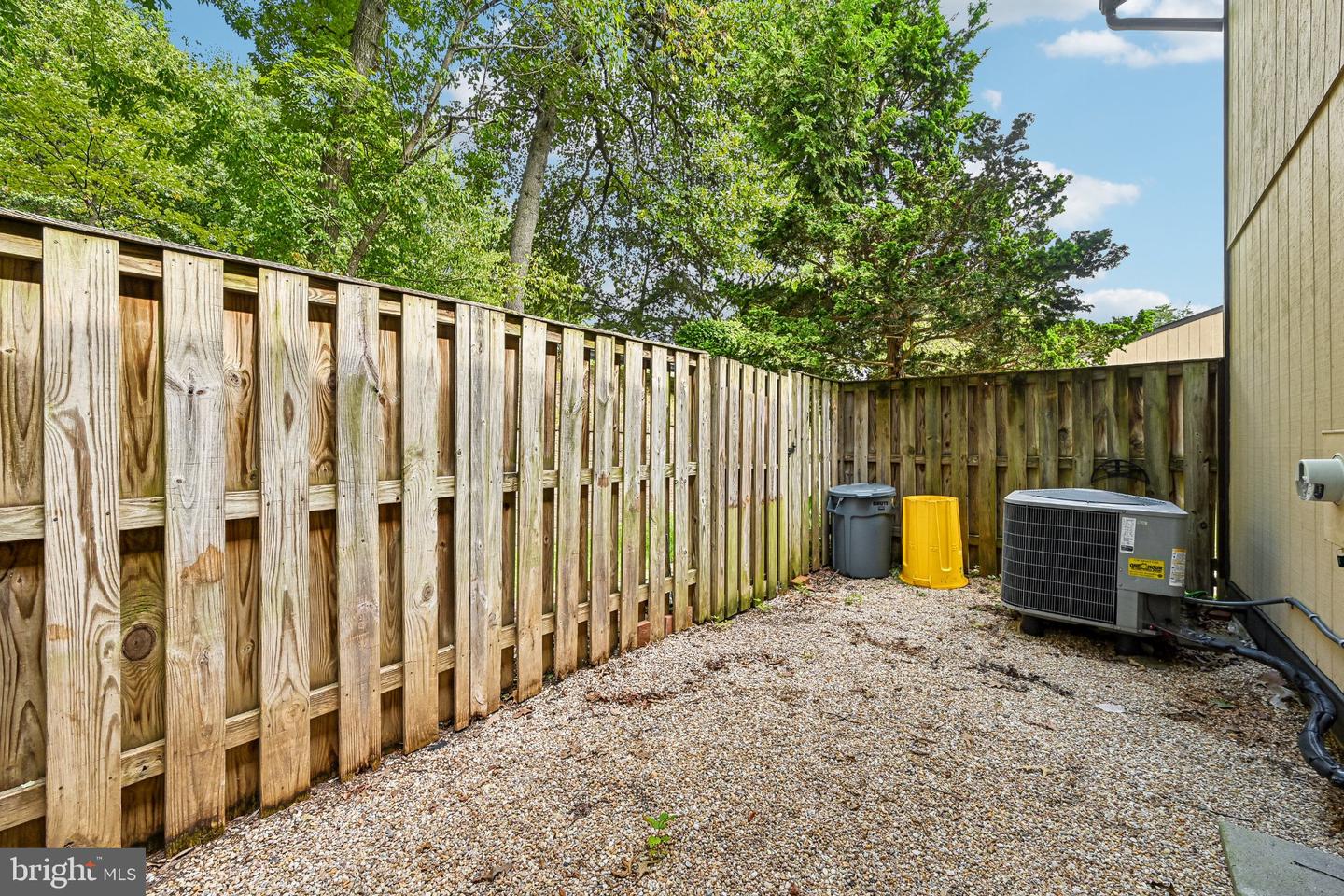 464 West Ct Property Photo 35