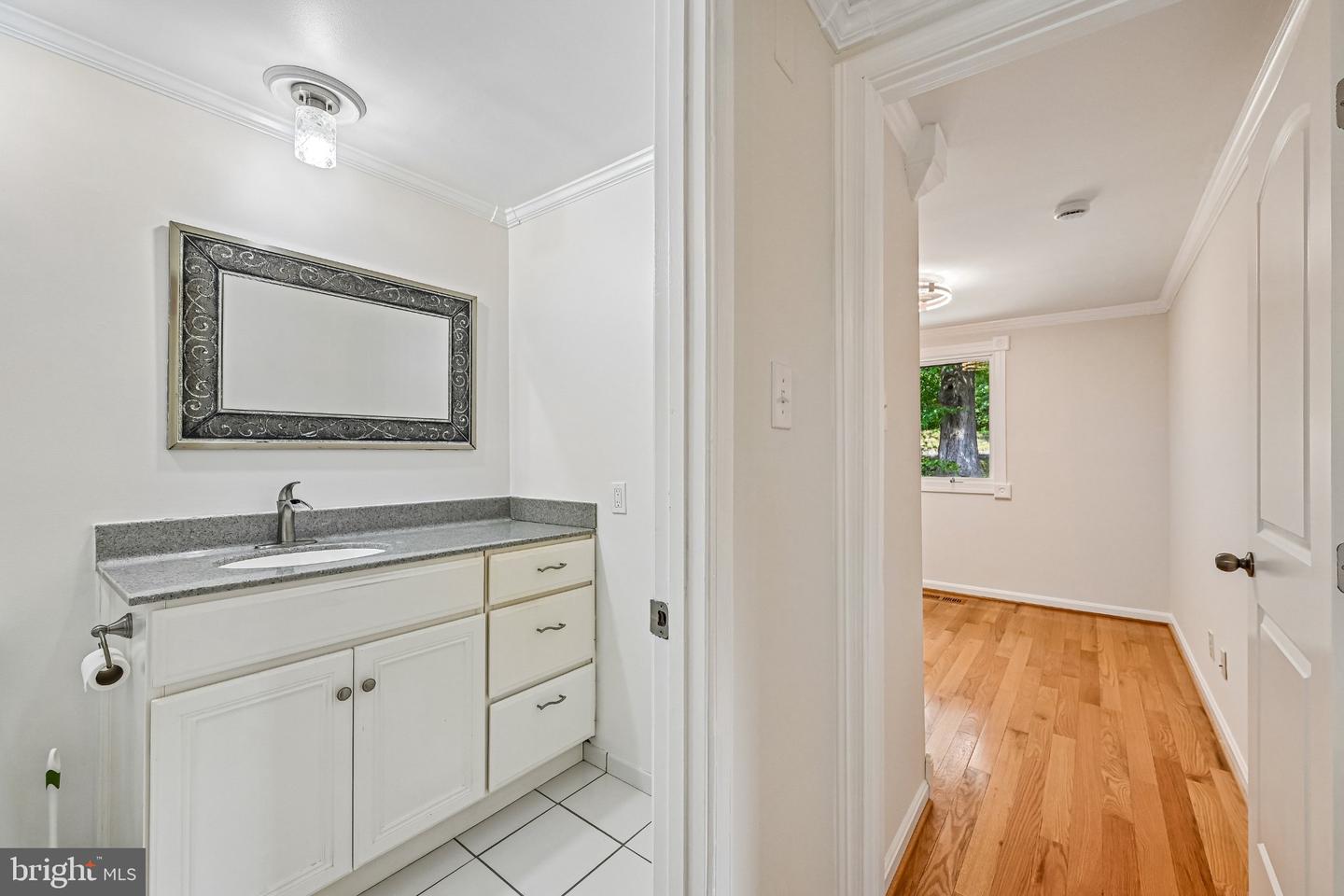 464 West Ct Property Photo 42
