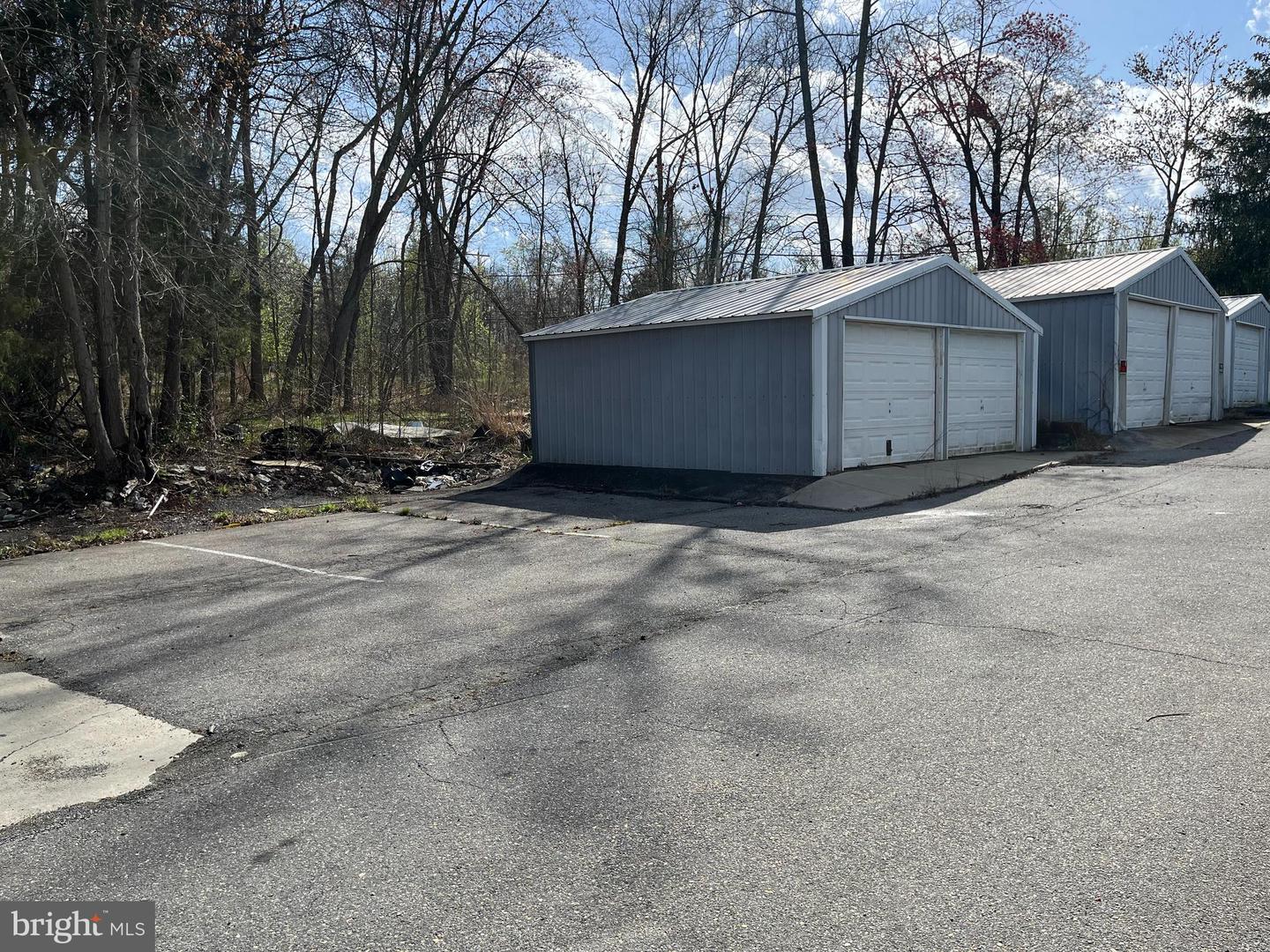 7403 Ridge Rd Property Photo 12