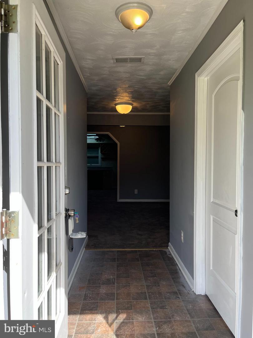 7403 Ridge Rd Property Photo 15