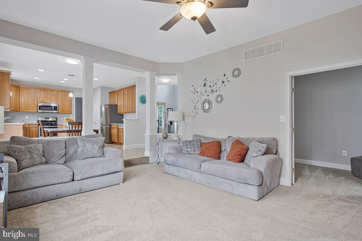 908 Enfield Way Property Photo 18