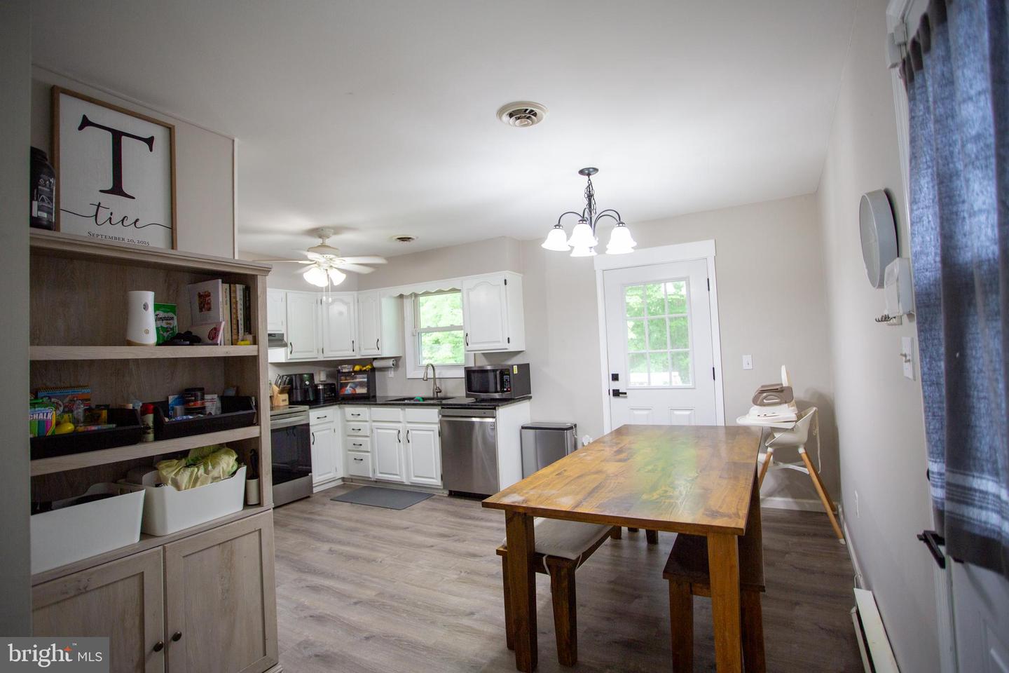 5649 Shady Side Rd Property Photo 6