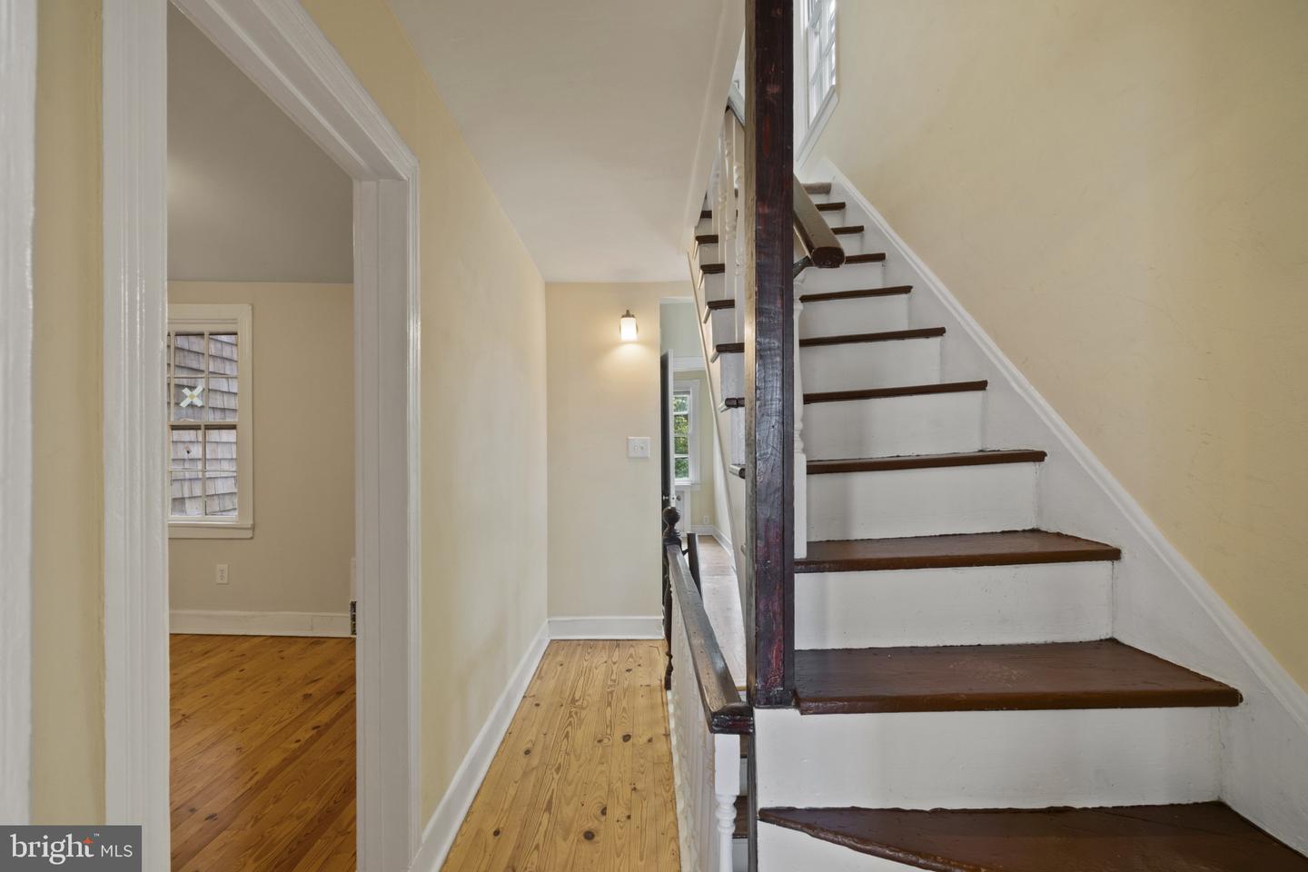 111 Conduit St Property Photo 13
