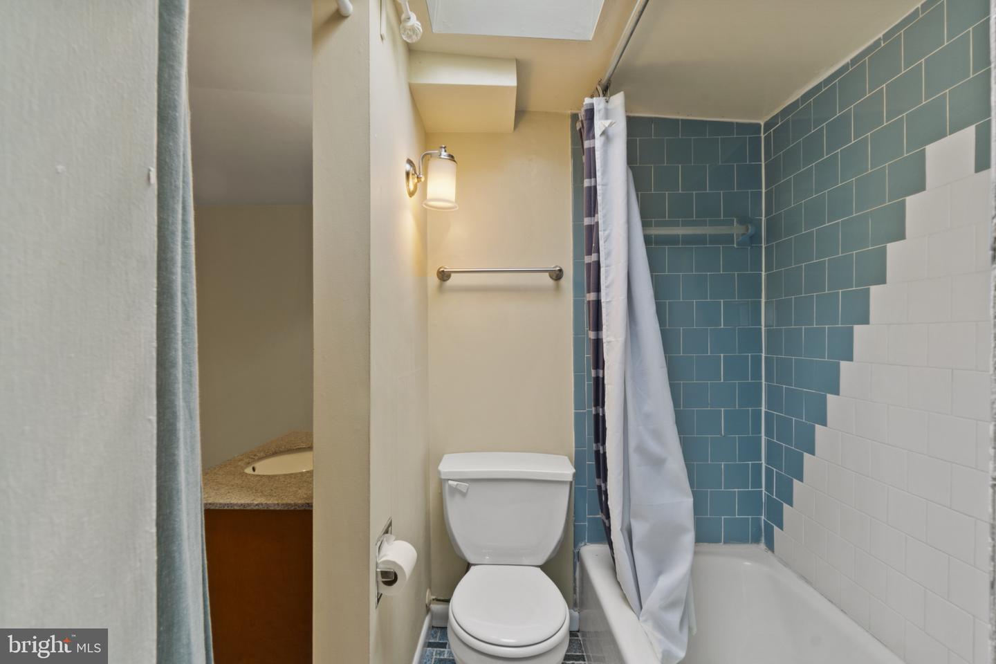 111 Conduit St Property Photo 20