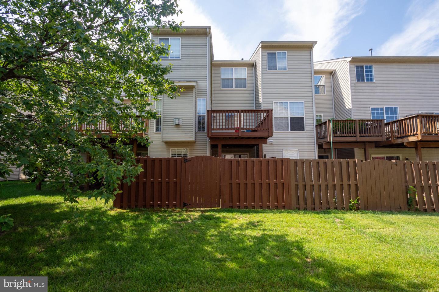 1625 Benoli Ct Property Photo 3