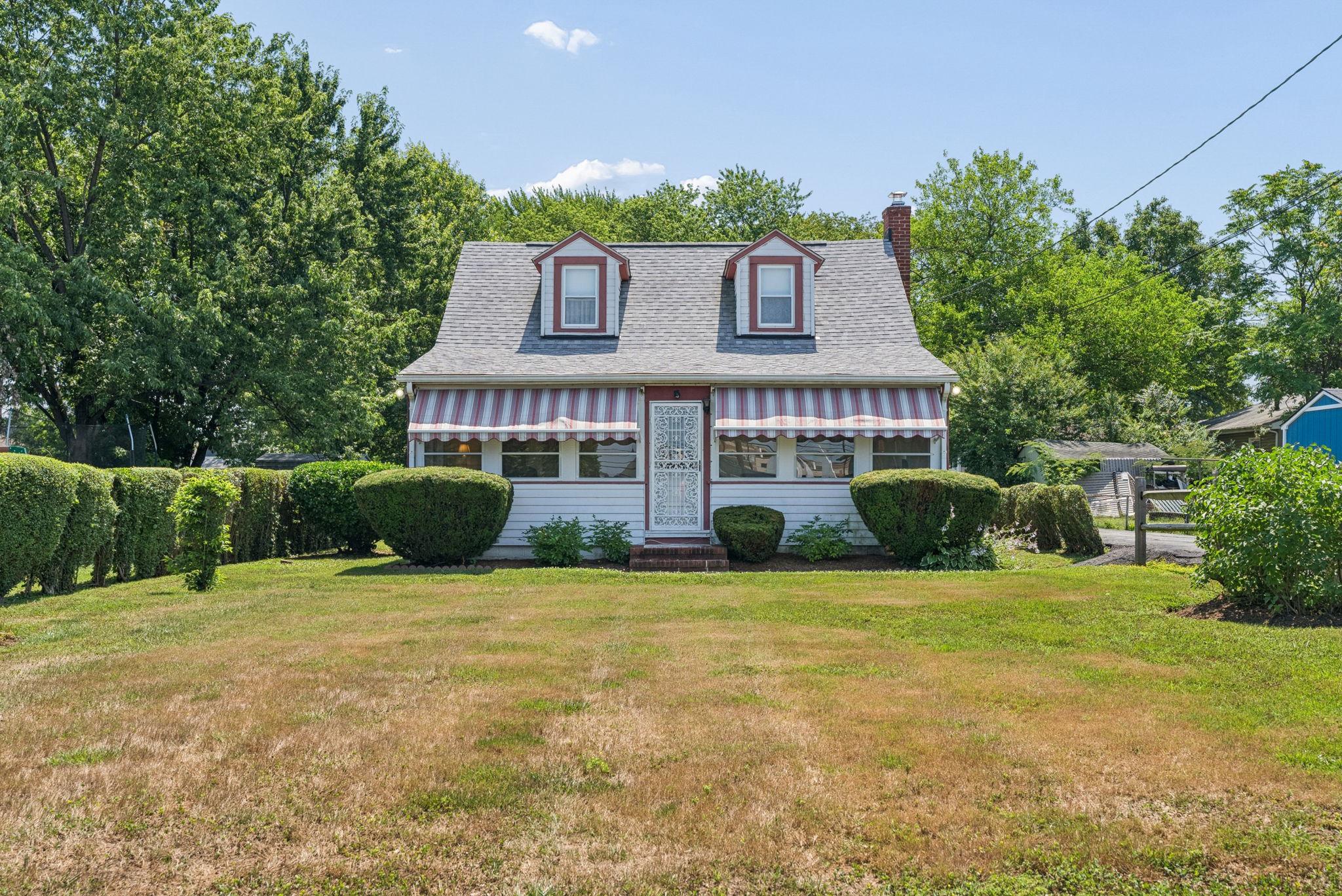 19 Old Solomons Island Rd Property Photo 1