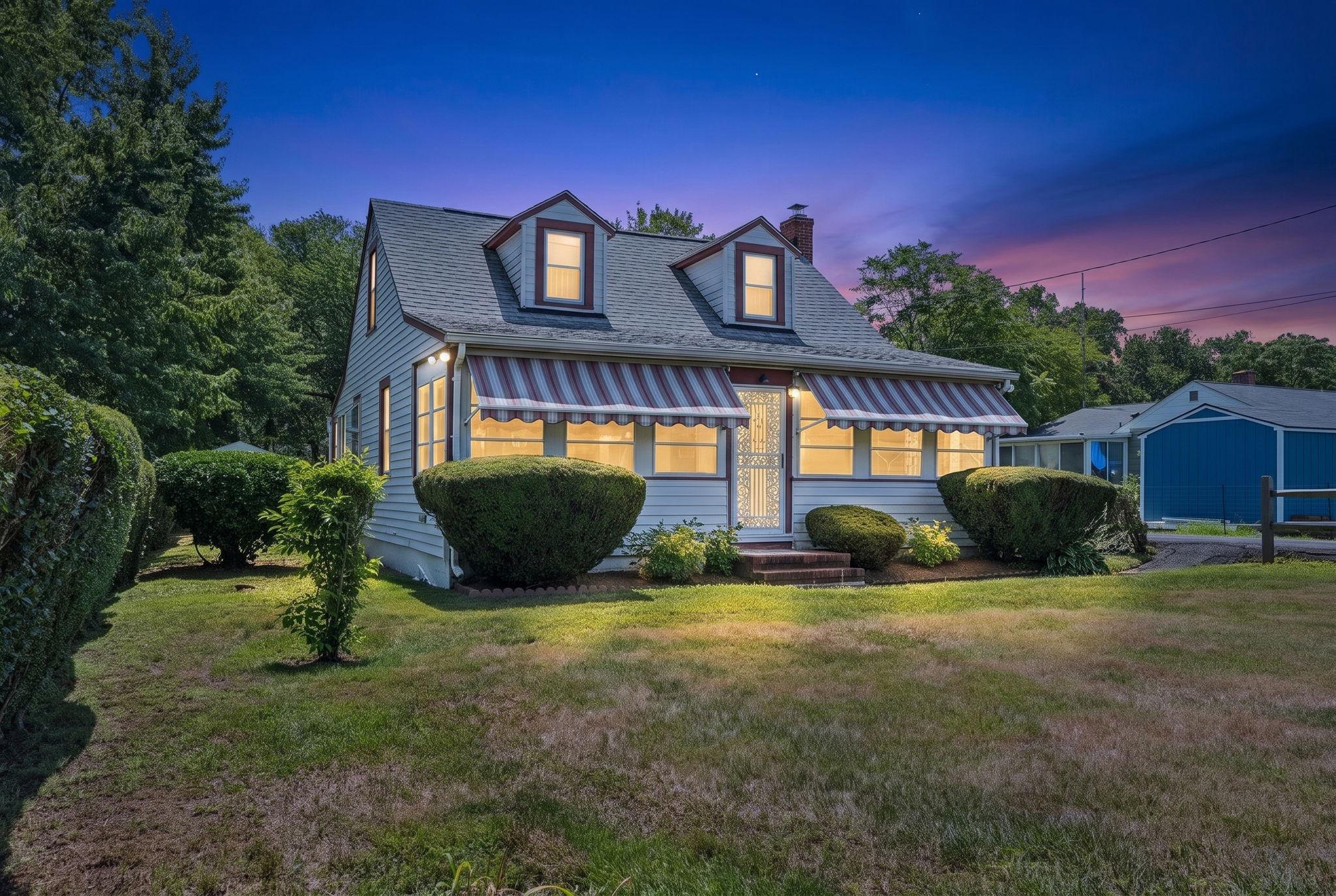 19 Old Solomons Island Rd Property Photo 2
