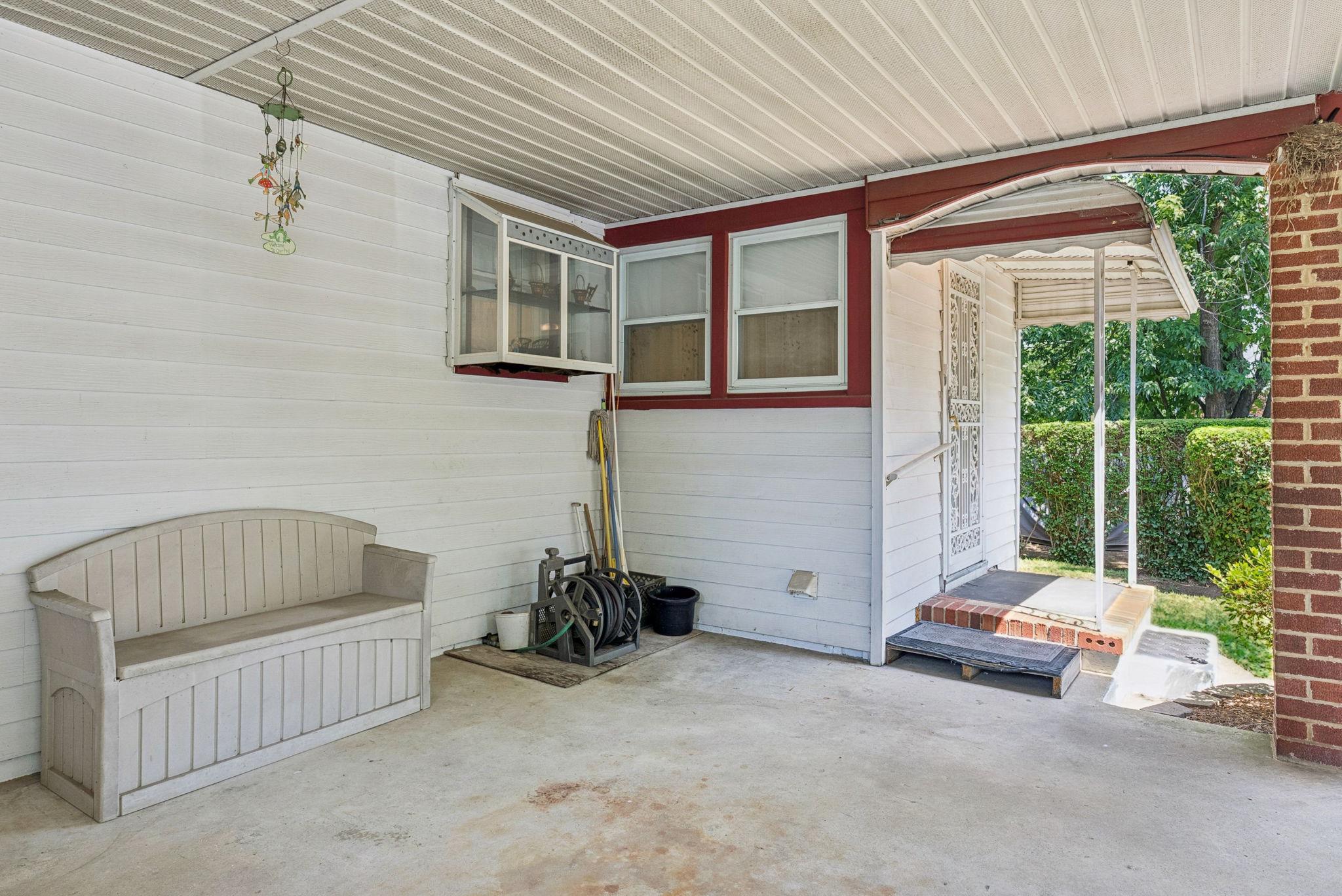 19 Old Solomons Island Rd Property Photo 28