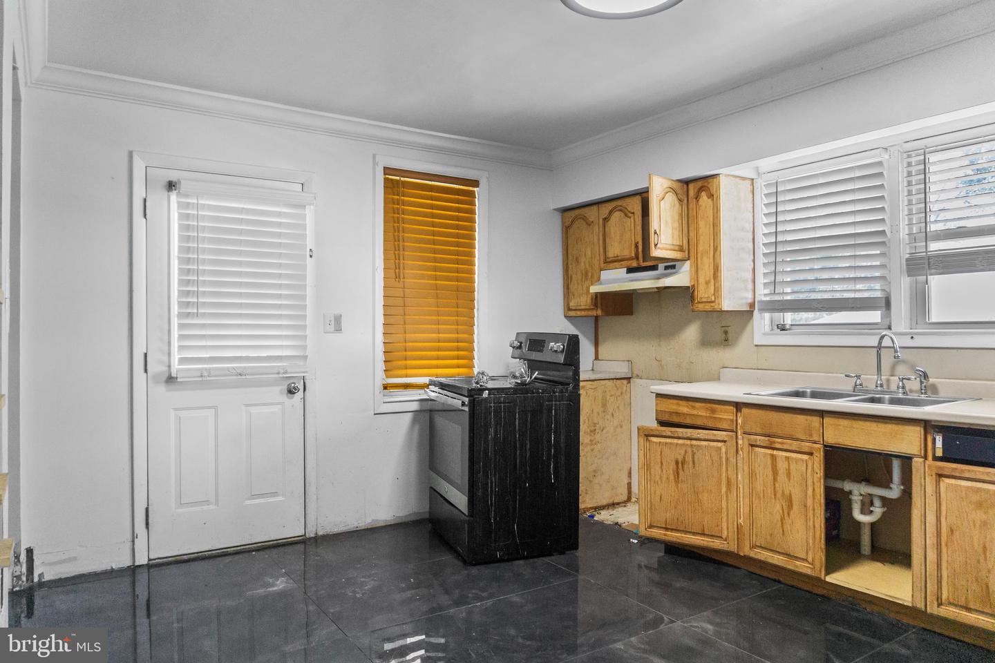 622 Franklin Ave Property Photo 5