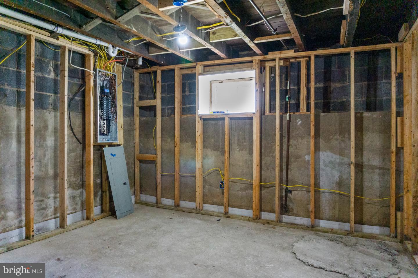 622 Franklin Ave Property Photo 38