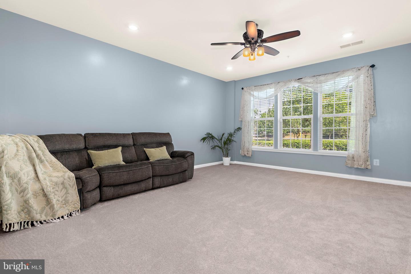 8016 Orchard Grove Rd Property Photo 6