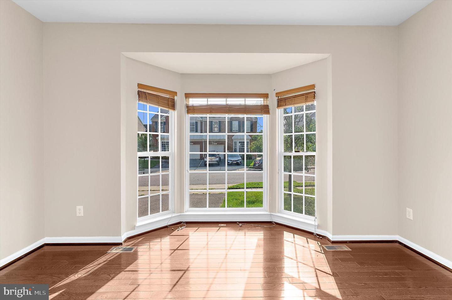 MDAA2150366 Property Photo 8