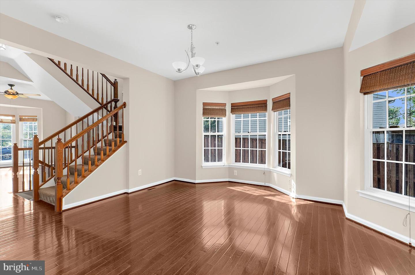 MDAA2150366 Property Photo 14