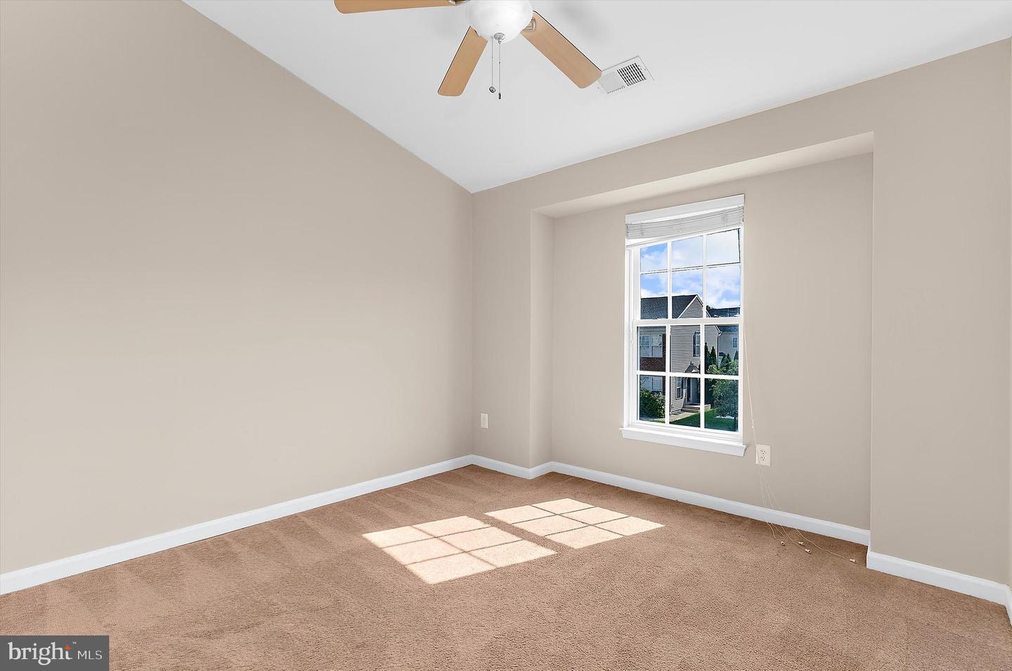 MDAA2150366 Property Photo 34