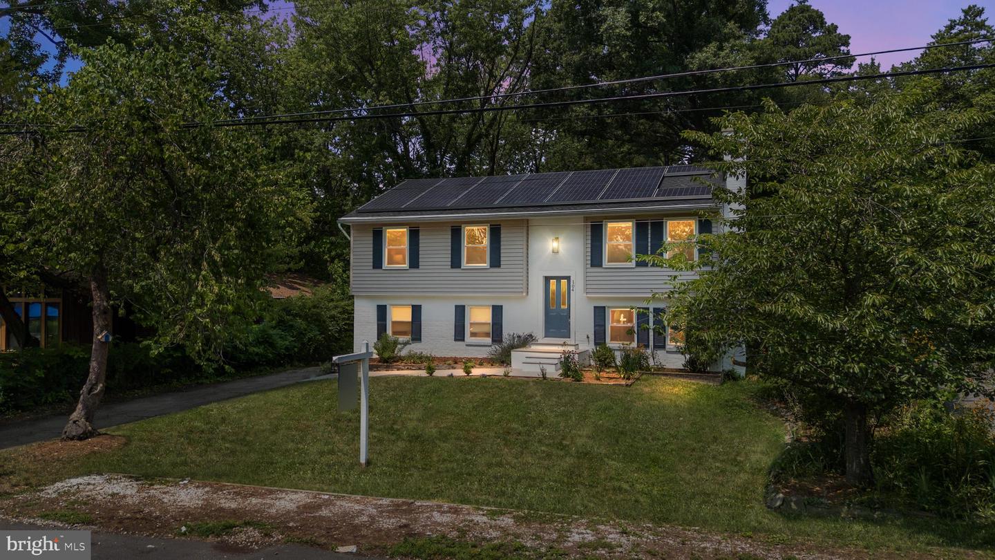 104 GROH LN Property Photo 1