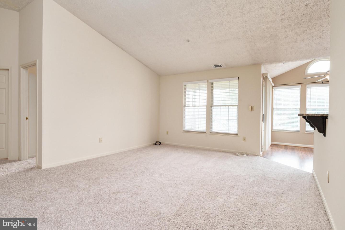703 Orchard Olook #303 Property Photo 5