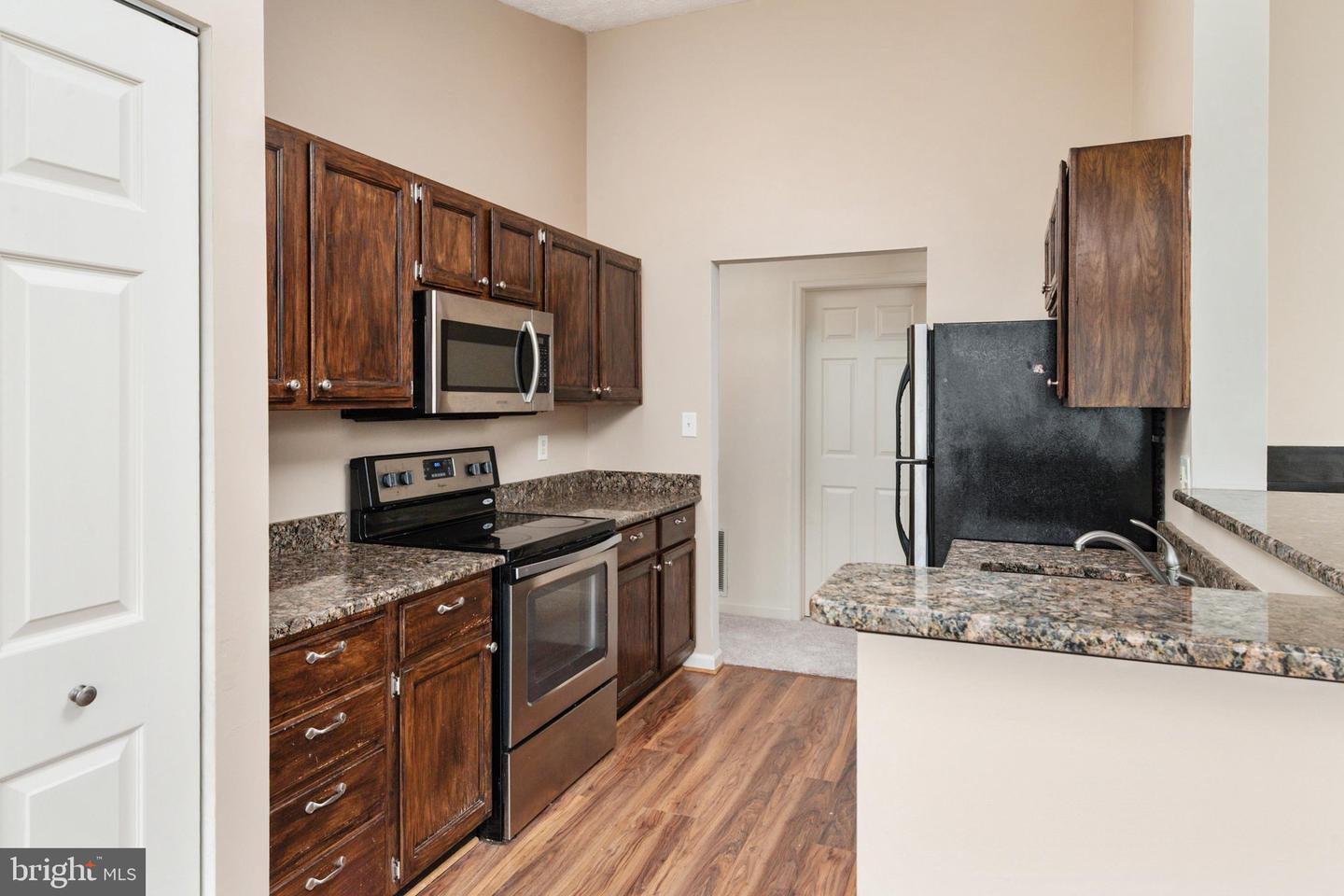 703 Orchard Olook #303 Property Photo 16