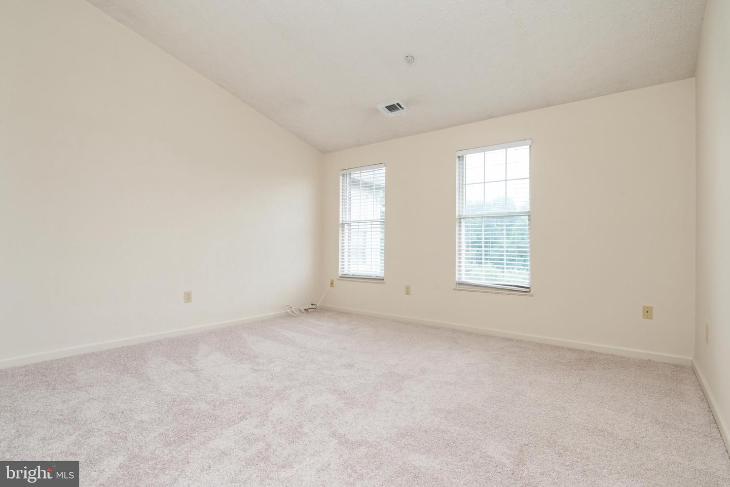 703 Orchard Olook #303 Property Photo 21