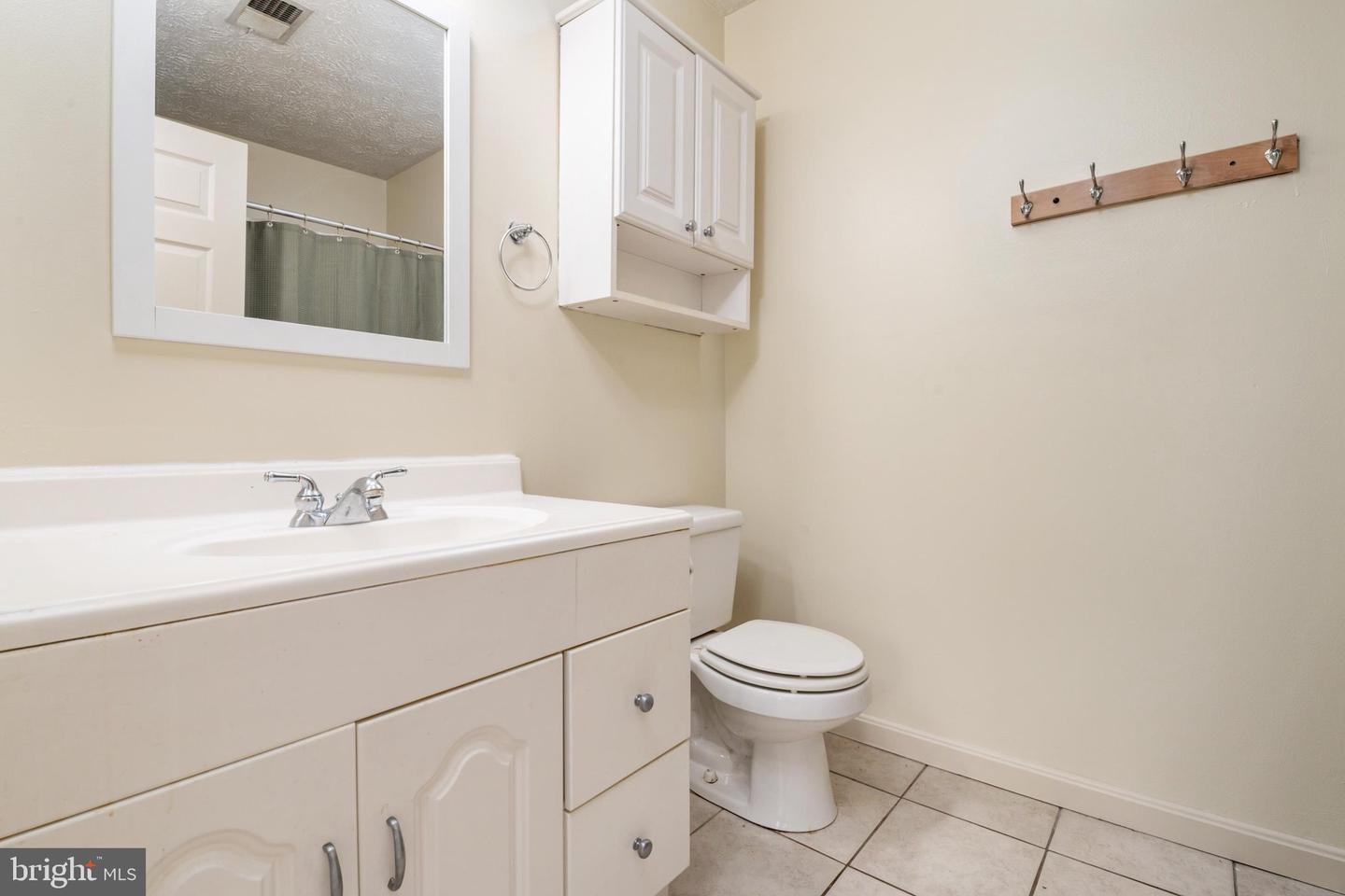 703 Orchard Olook #303 Property Photo 22