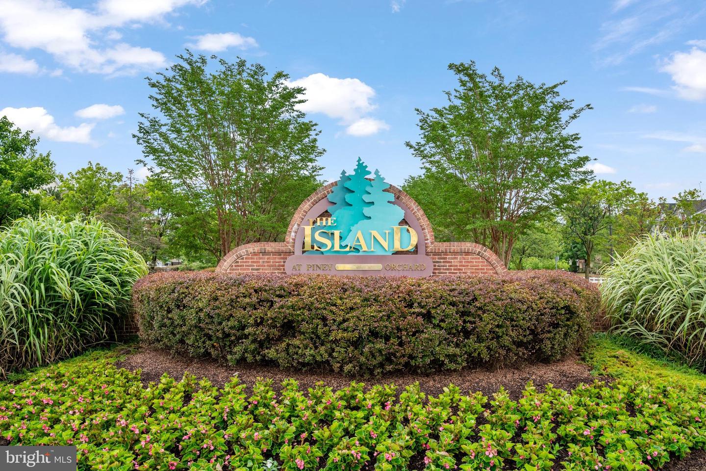 703 Orchard Olook #303 Property Photo 31