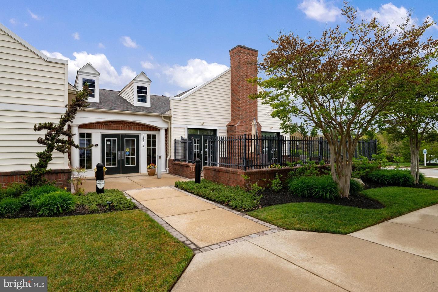703 Orchard Olook #303 Property Photo 49