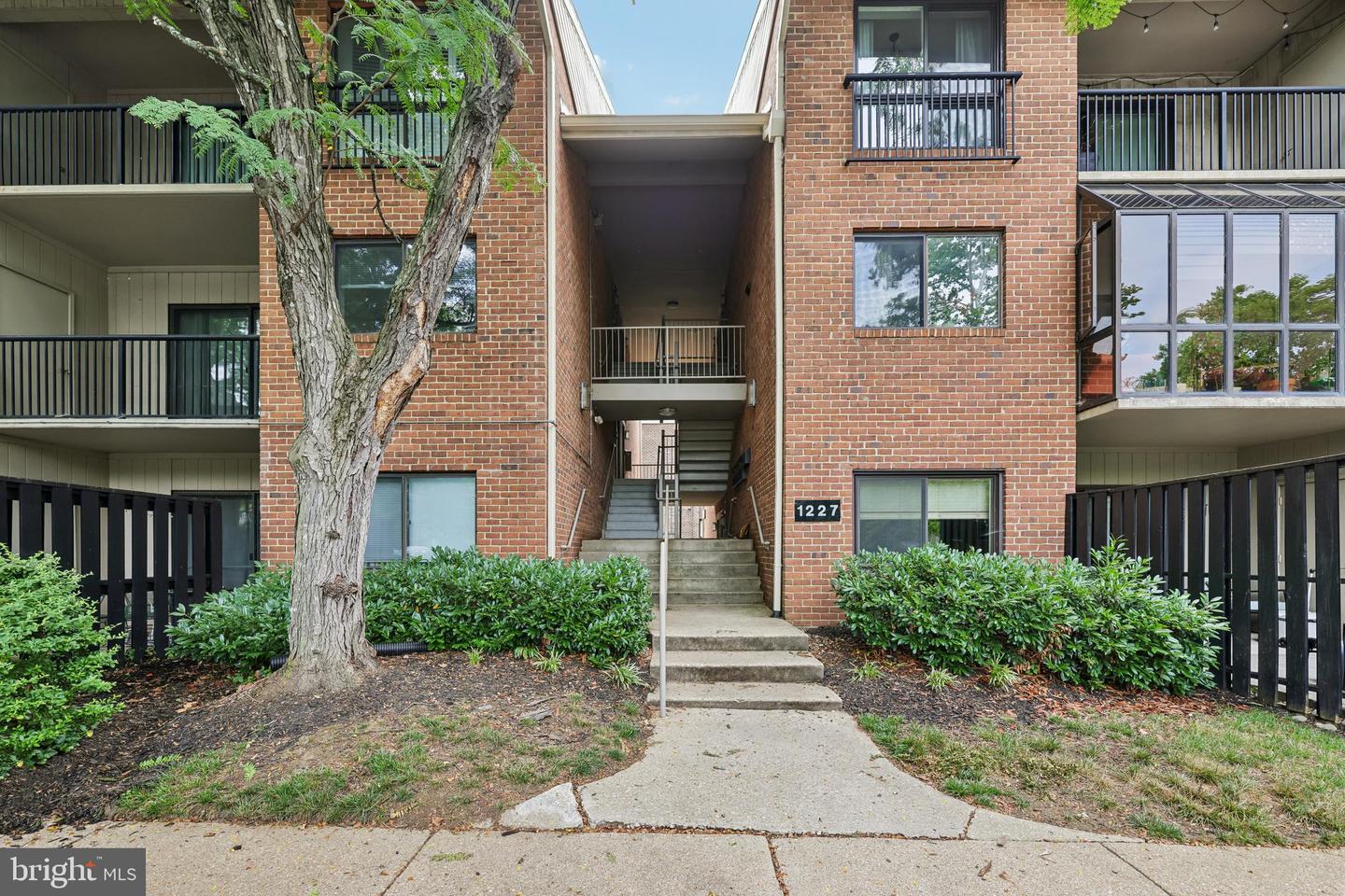 1227-C GEMINI DR #C