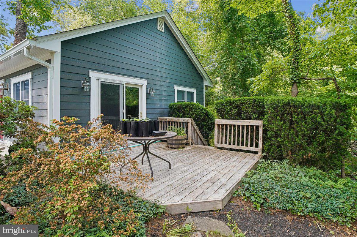 300 Magothy Bridge Rd Property Photo 94