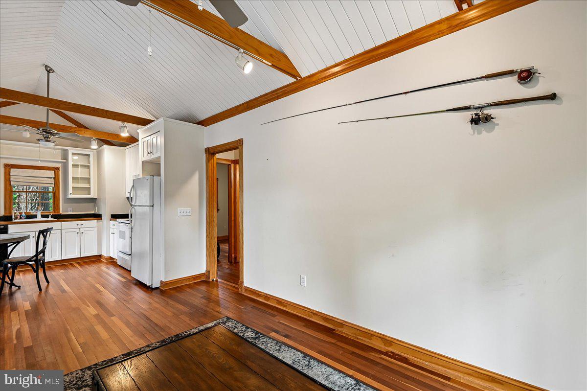 300 Magothy Bridge Rd Property Photo 100