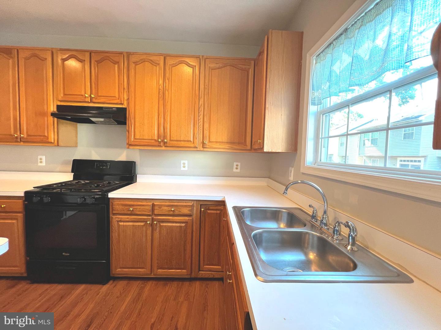 1727 Wood Carriage Way #105 Property Photo 8