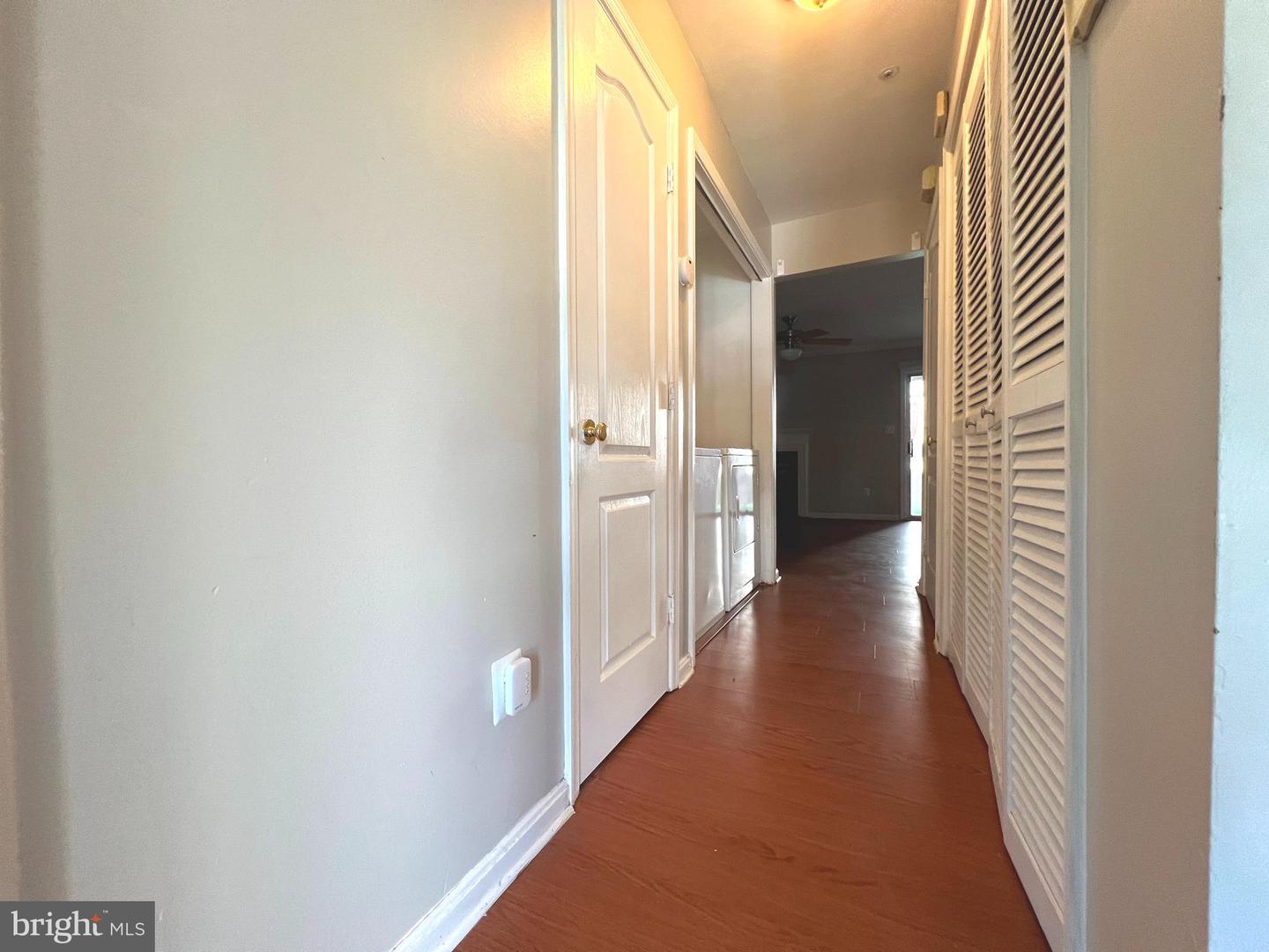 1727 Wood Carriage Way #105 Property Photo 11