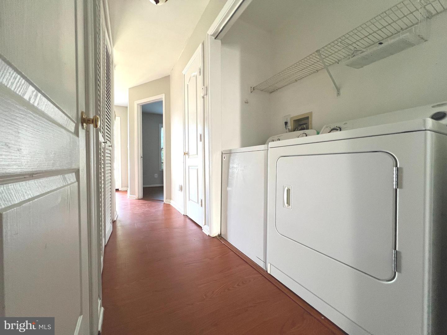 1727 Wood Carriage Way #105 Property Photo 12