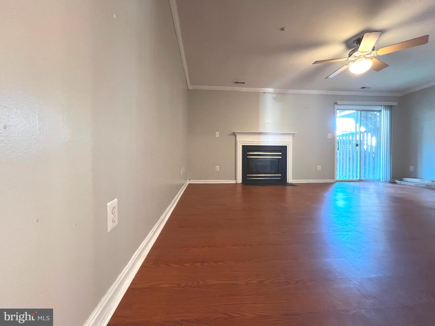 1727 Wood Carriage Way #105 Property Photo 17