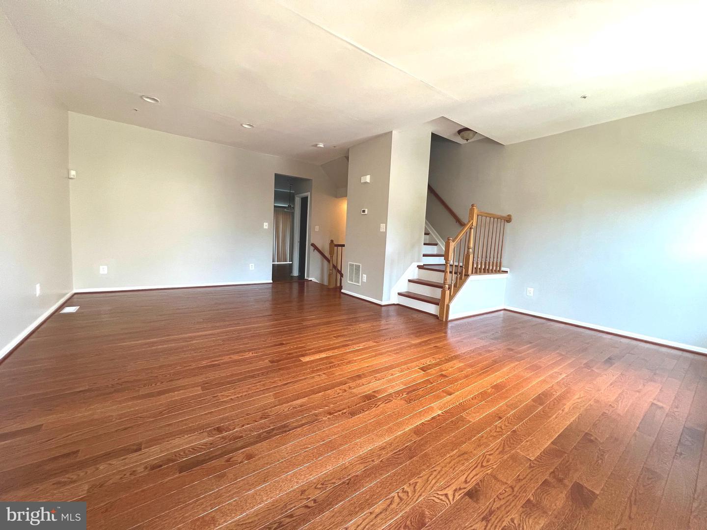 1727 Wood Carriage Way #105 Property Photo 24