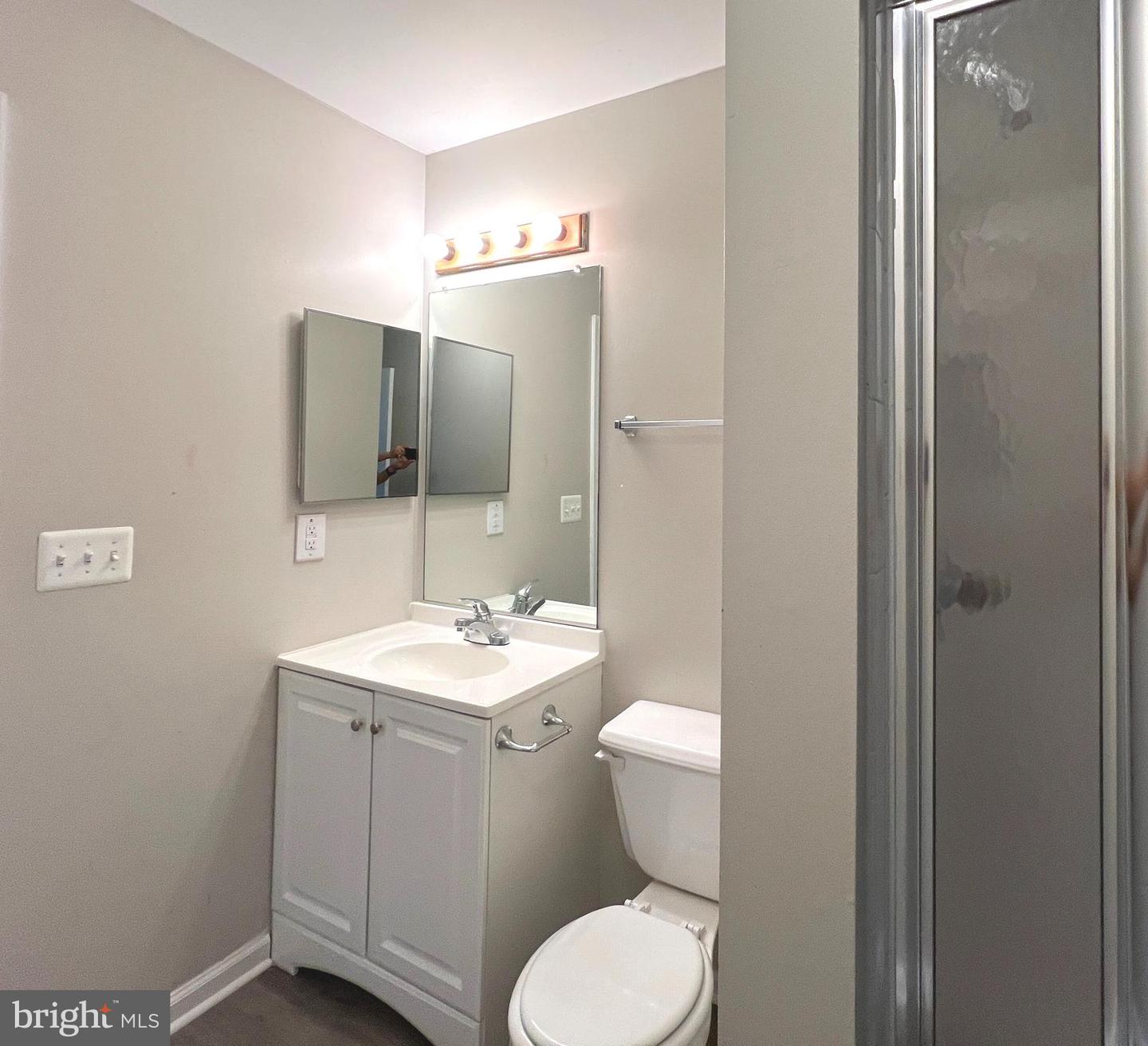 1727 Wood Carriage Way #105 Property Photo 29