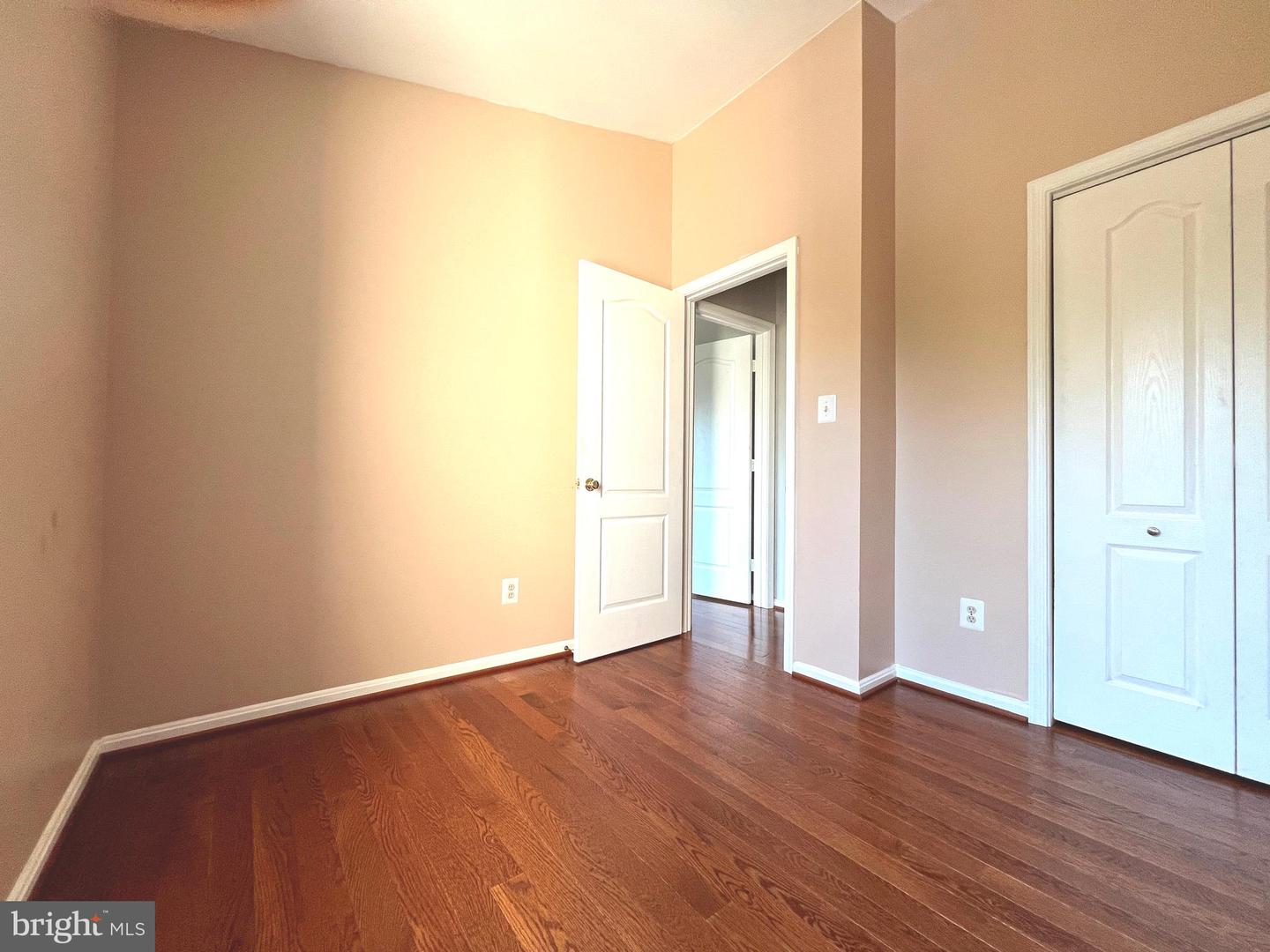1727 Wood Carriage Way #105 Property Photo 48