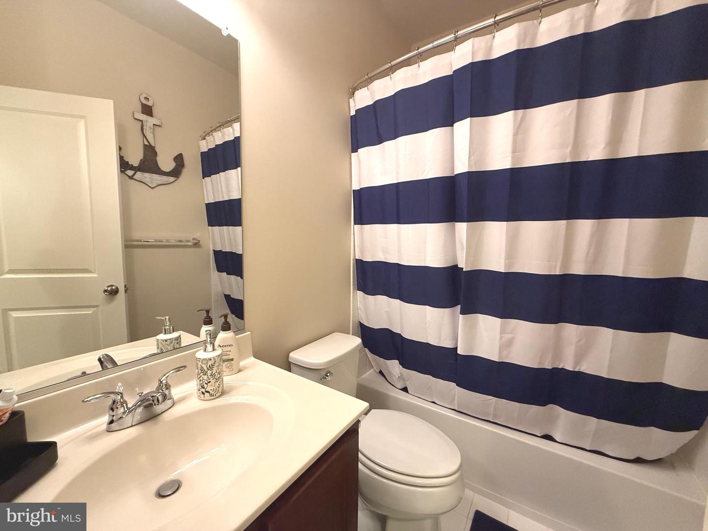104 Vanguard Ln Property Photo 15