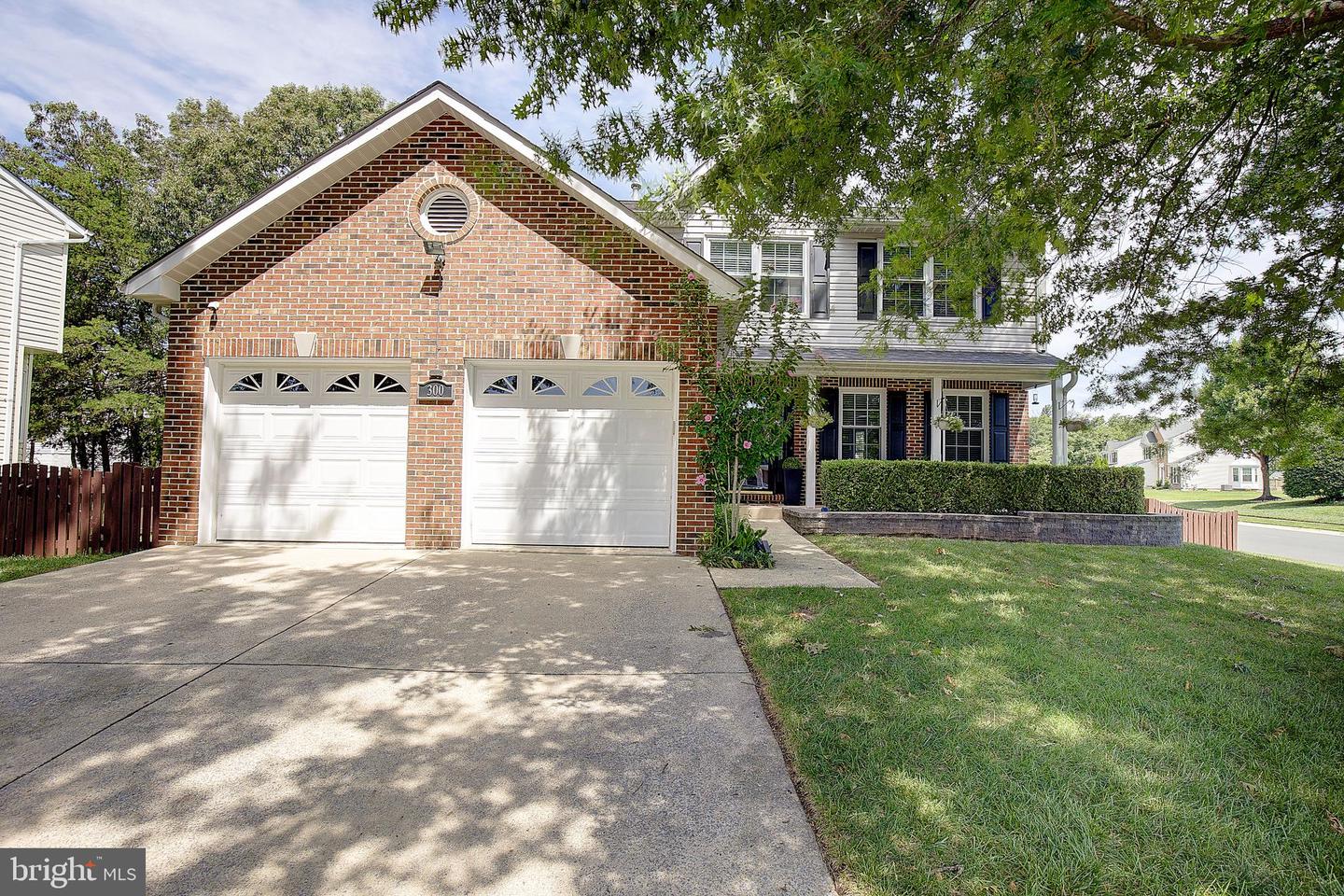 300 Bugle Ct Property Photo 3