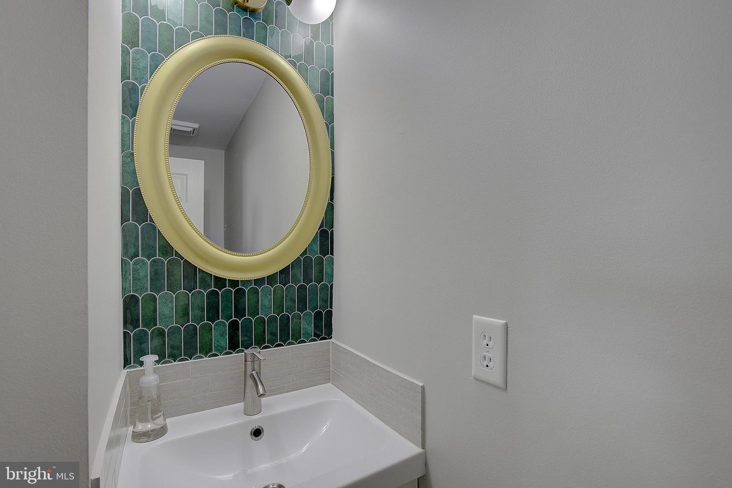 300 Bugle Ct Property Photo 26