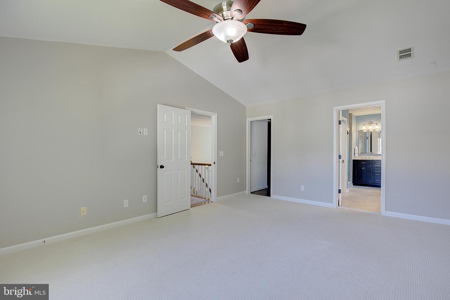 300 Bugle Ct Property Photo 33