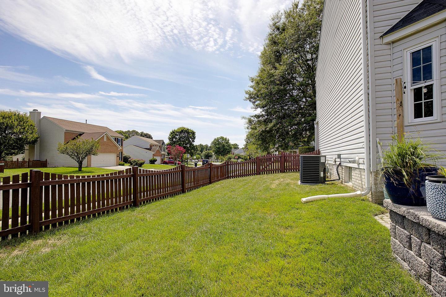 300 Bugle Ct Property Photo 53