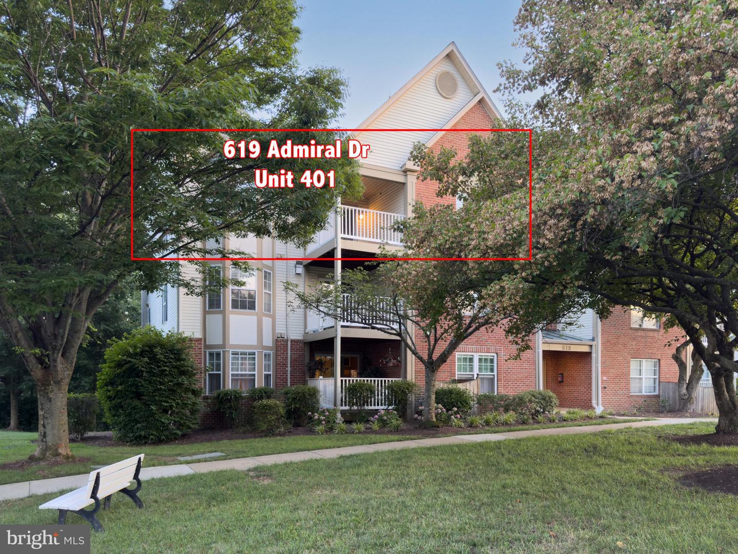 619 Admiral Dr #401 Property Photo 1