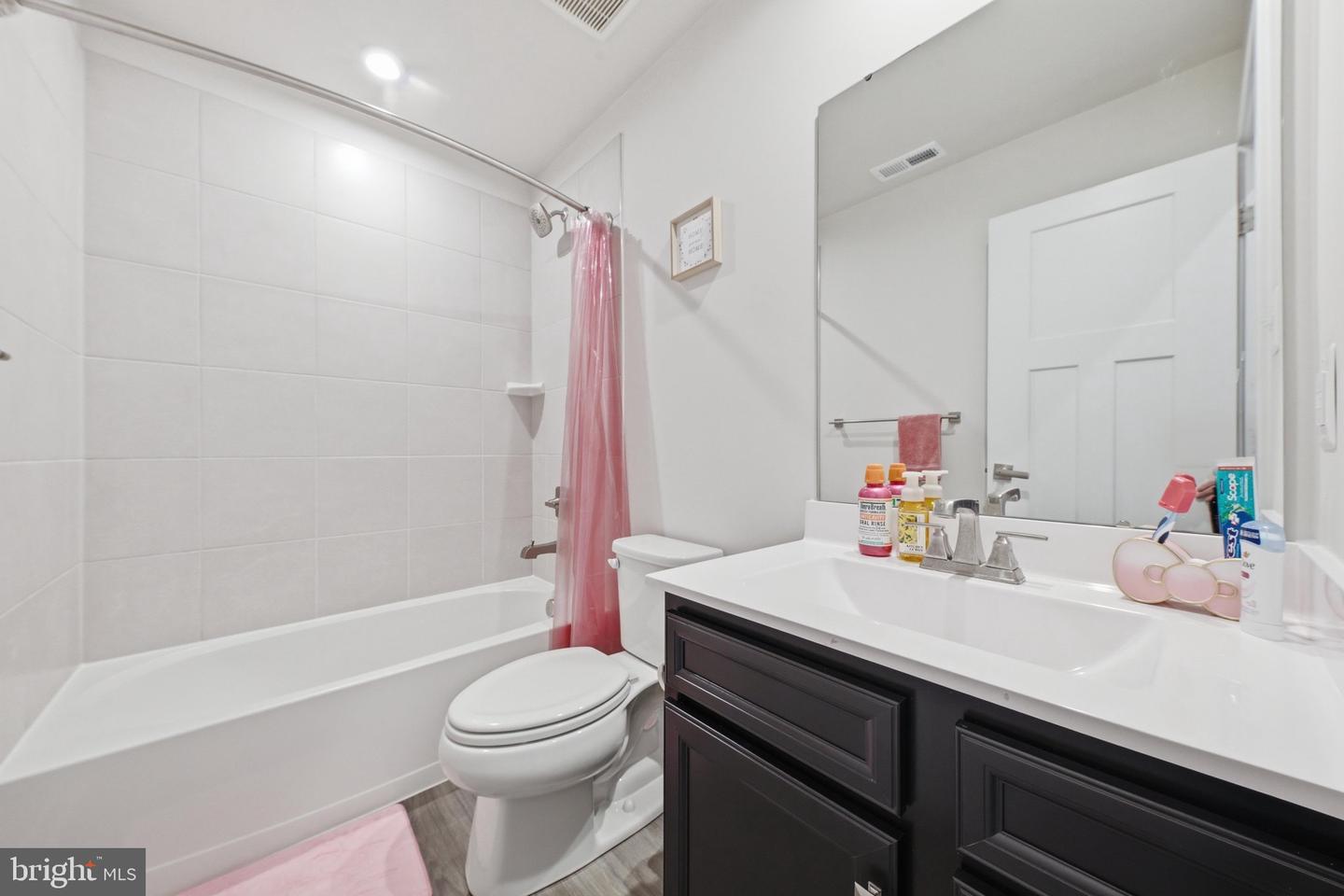653 Lakemont Dr Property Photo 22
