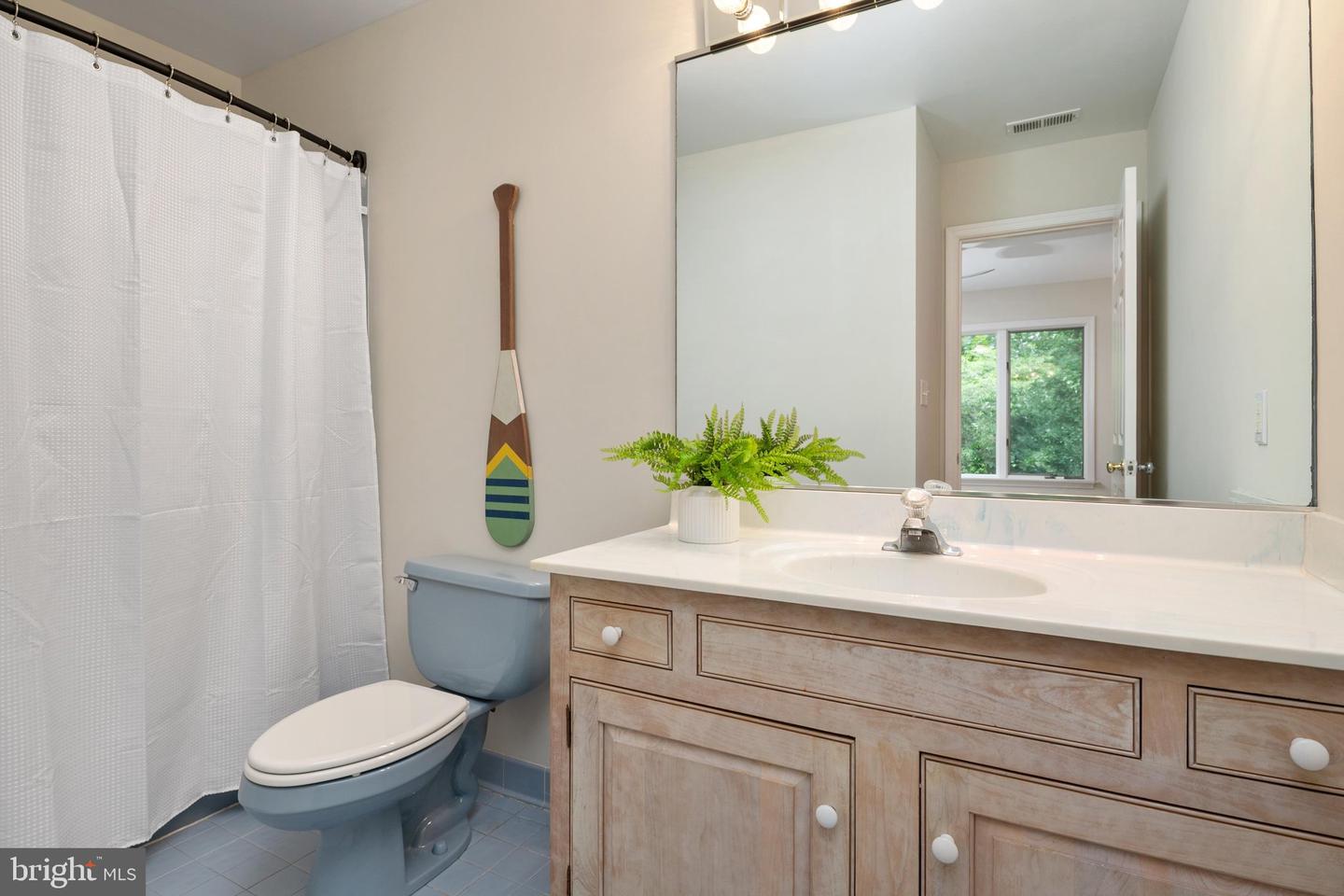 1499 Westcliff Dr Property Photo 36
