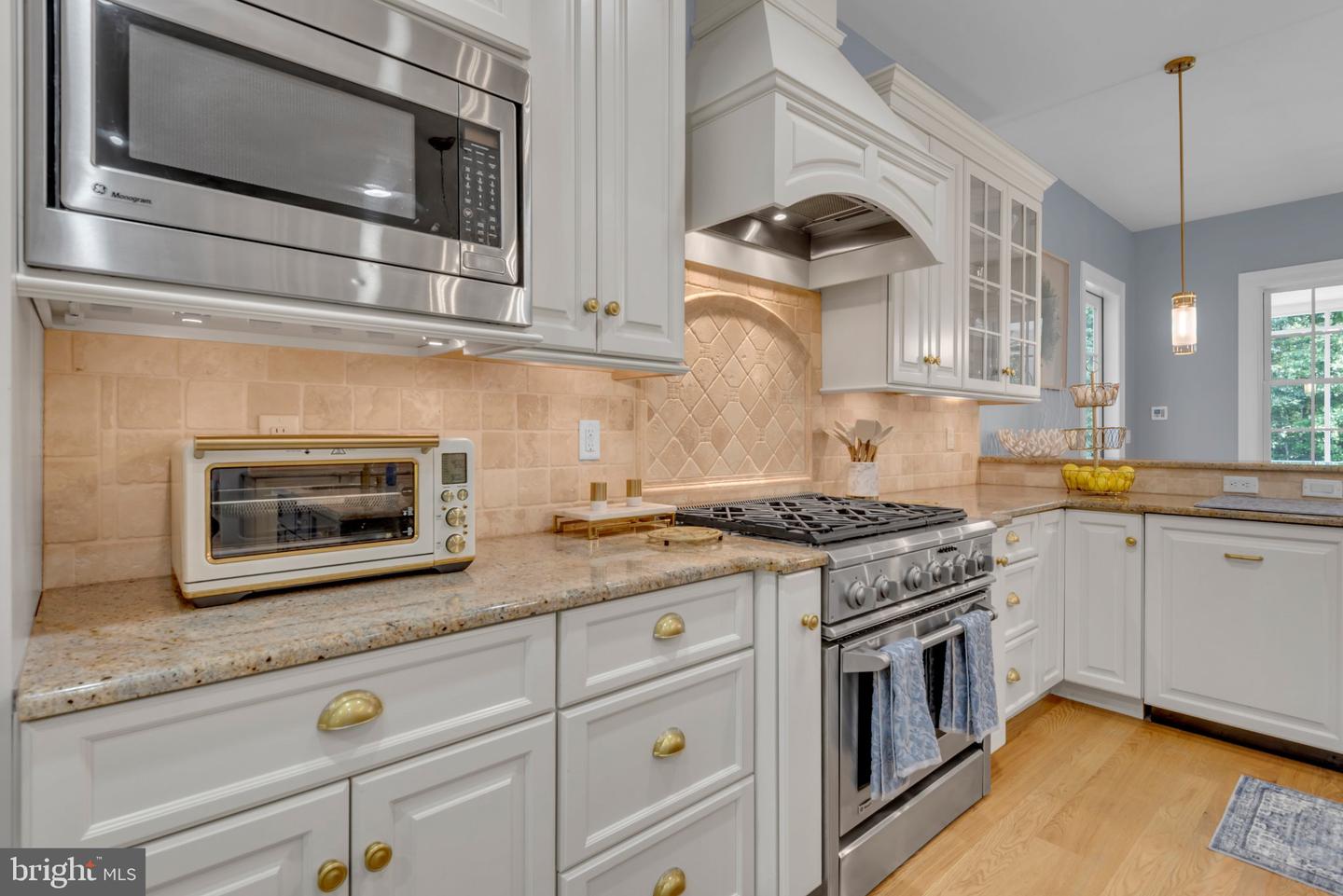 1011 Saint Anne Ln Property Photo 23