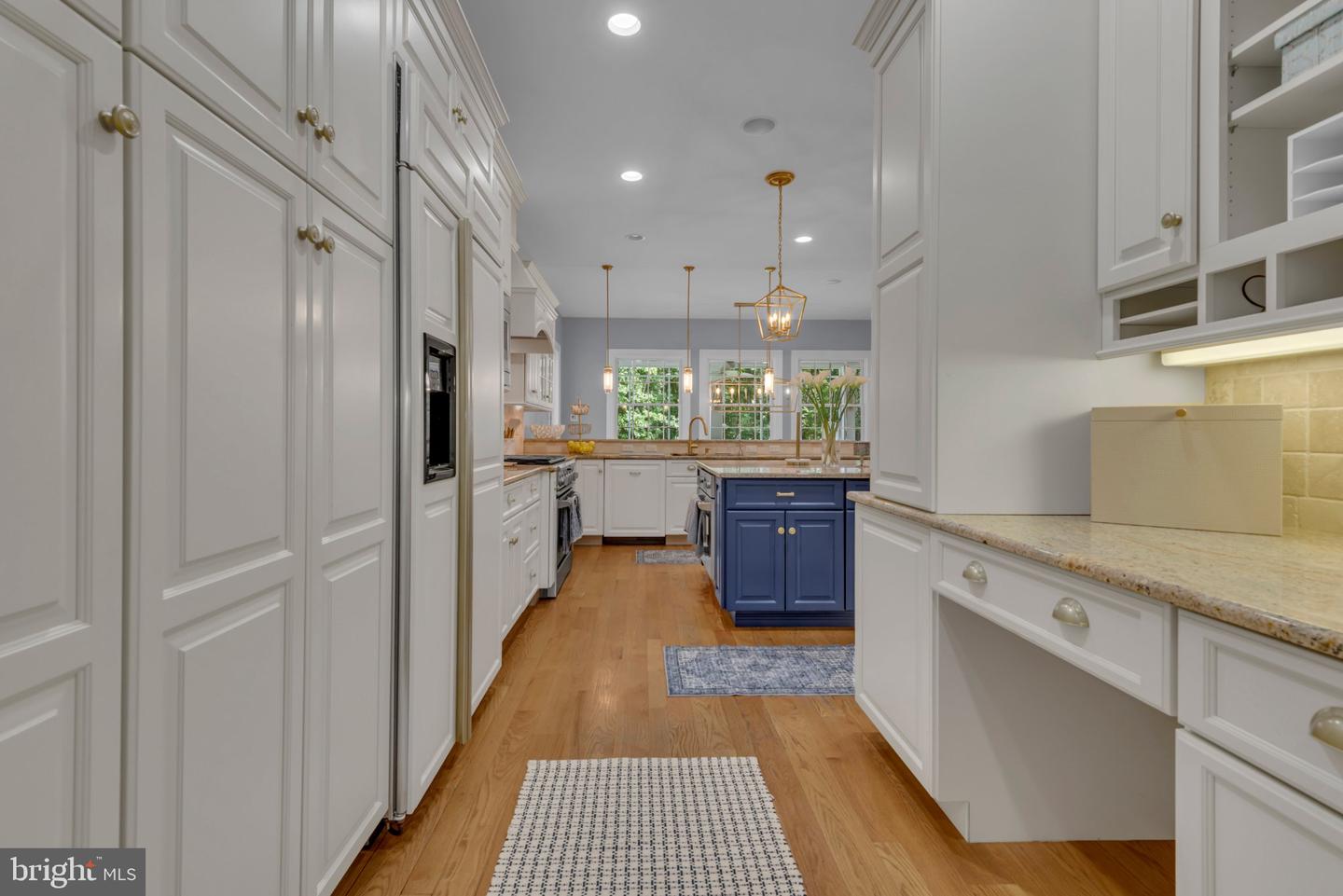 1011 Saint Anne Ln Property Photo 27
